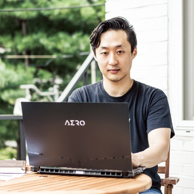 기가바이트 뉴 에어로 15Y OLED